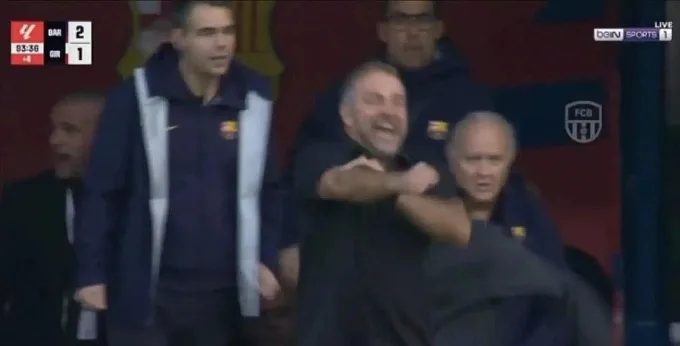 hansi flick nguoi dan ong mang doi mat xanh cua johan cruyff img