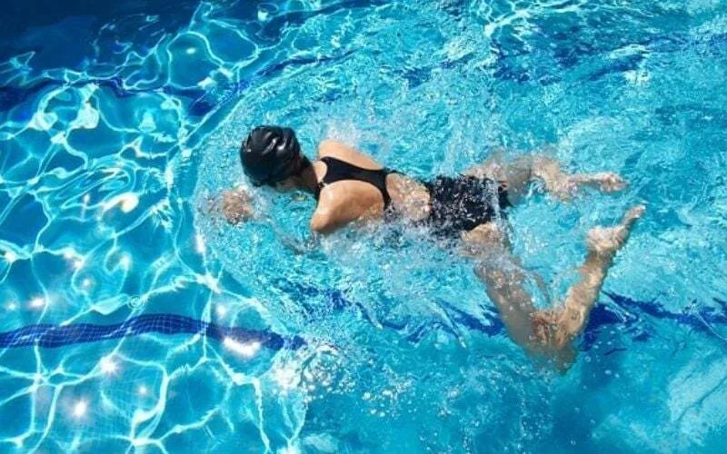 huong dan chi tiet ky thuat boi ech nhanh va nhung loi can tranh
